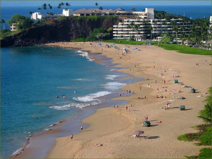 Family condos for rent on Kanapali Beach Maui favorite resort.