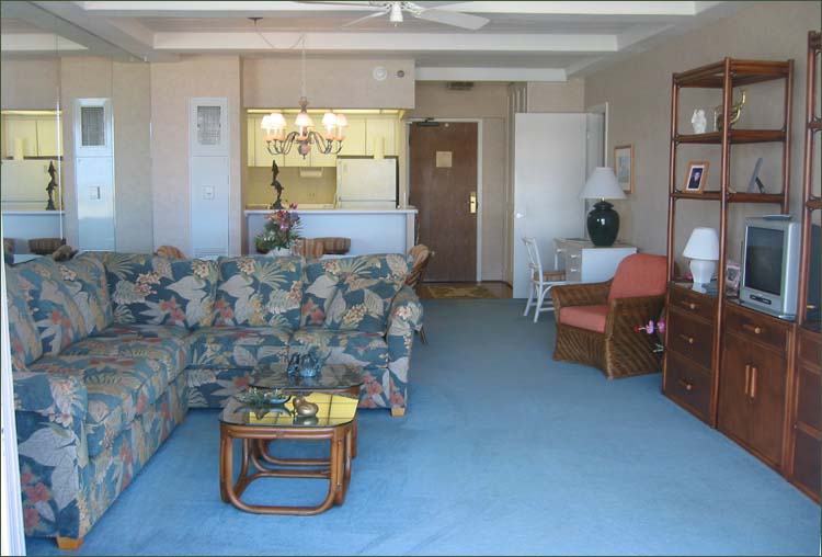 1 and 2 bedroom beach condos for rent on Maui.